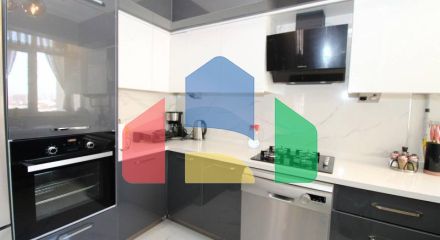 Пентхаус 5+1 с видом на море в Стамбуле