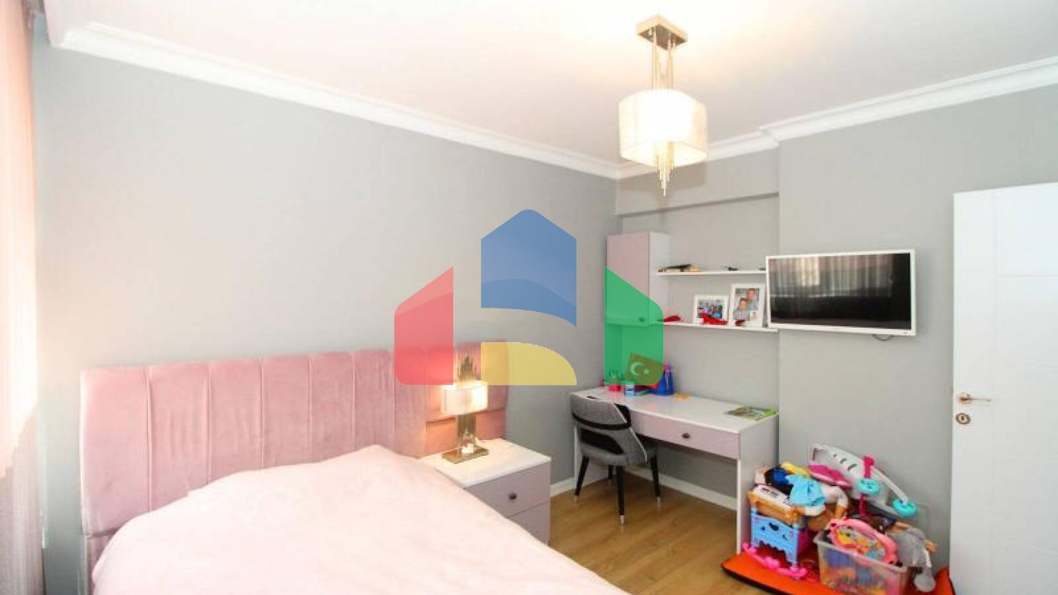 Пентхаус 5+1 с видом на море в Стамбуле