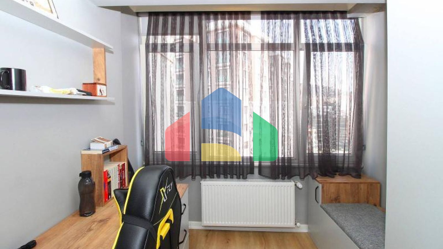 Пентхаус 5+1 с видом на море в Стамбуле