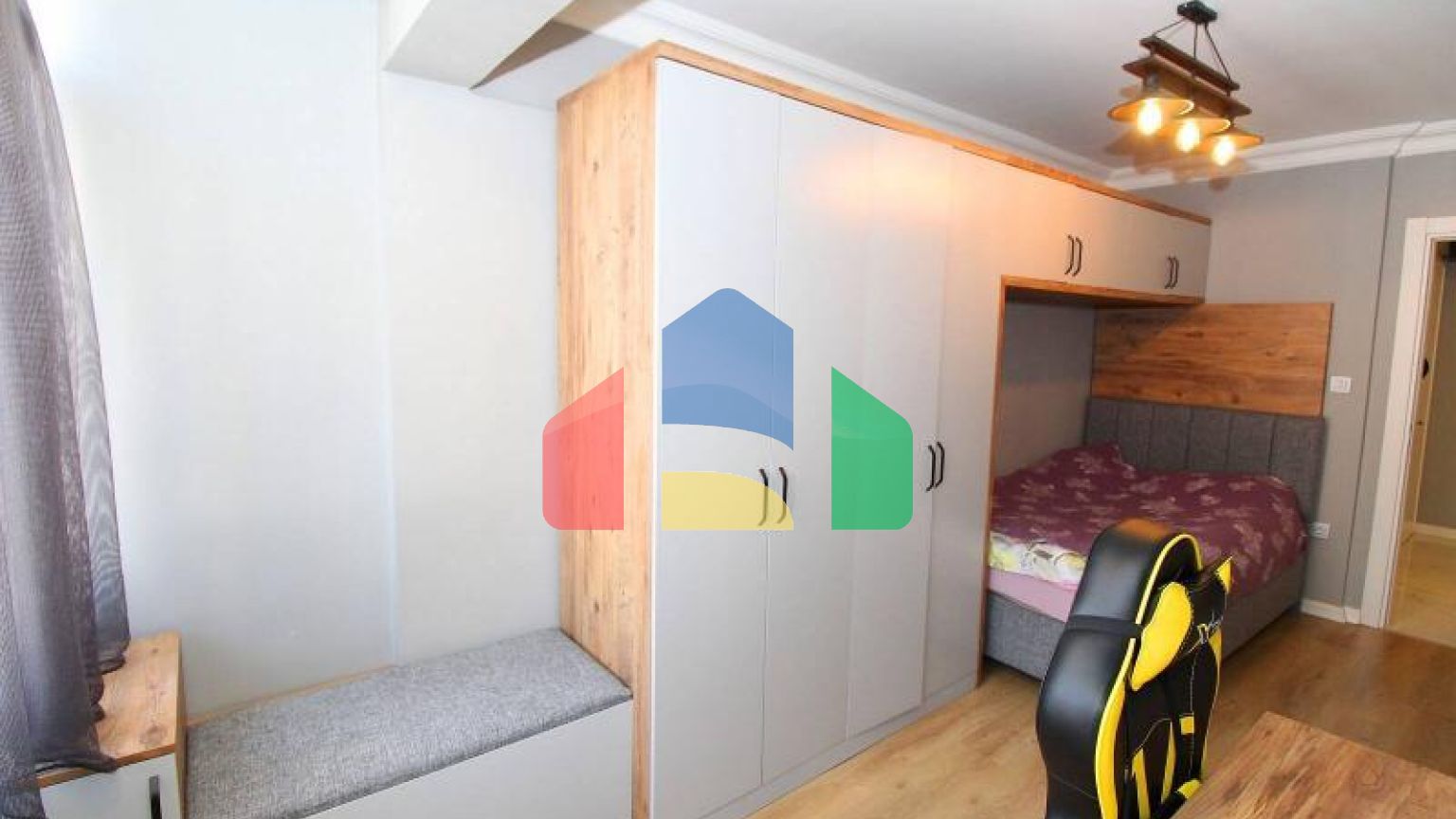 Пентхаус 5+1 с видом на море в Стамбуле