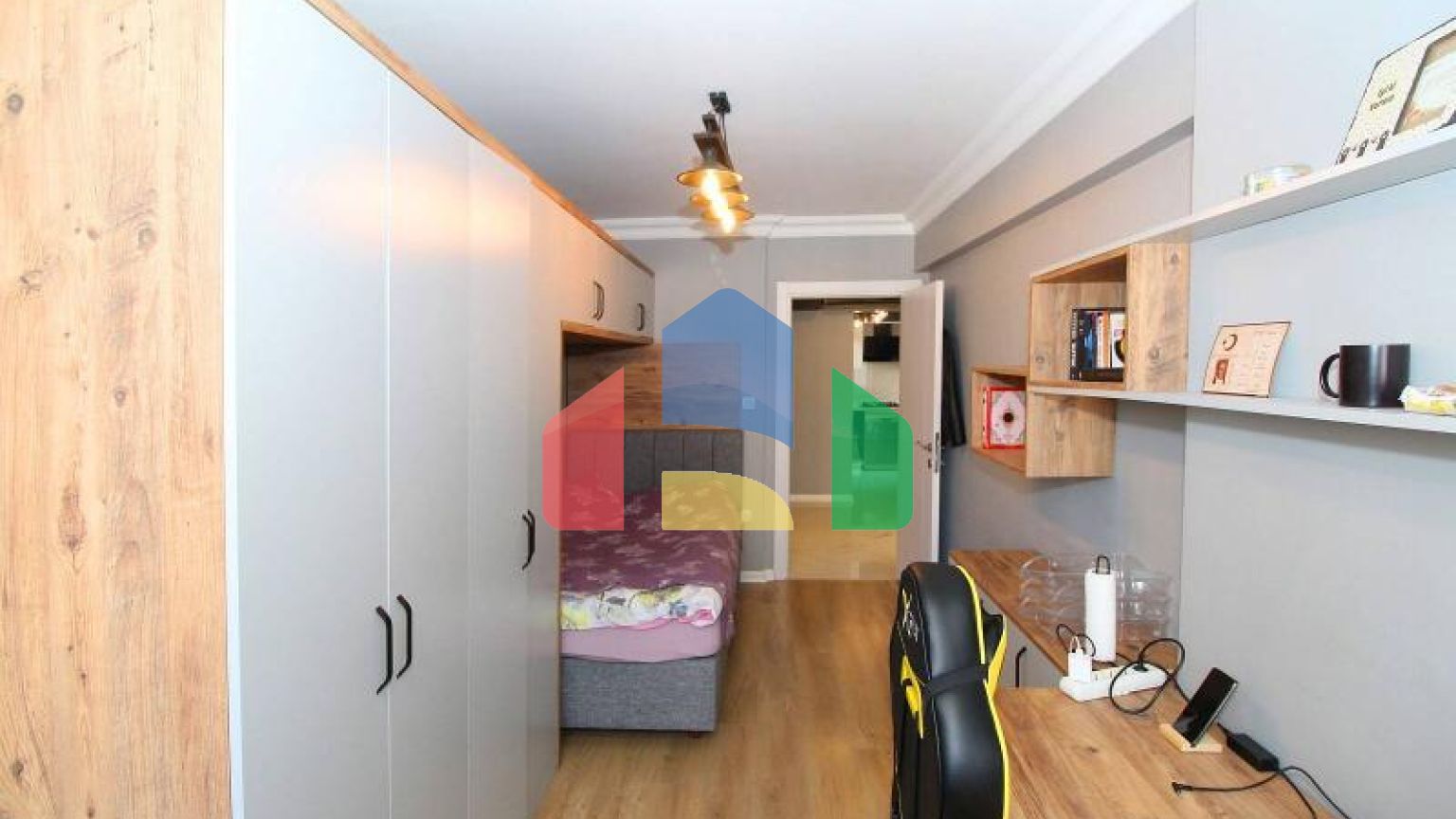 Пентхаус 5+1 с видом на море в Стамбуле