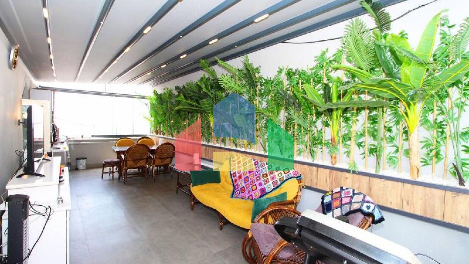 Пентхаус 5+1 с видом на море в Стамбуле