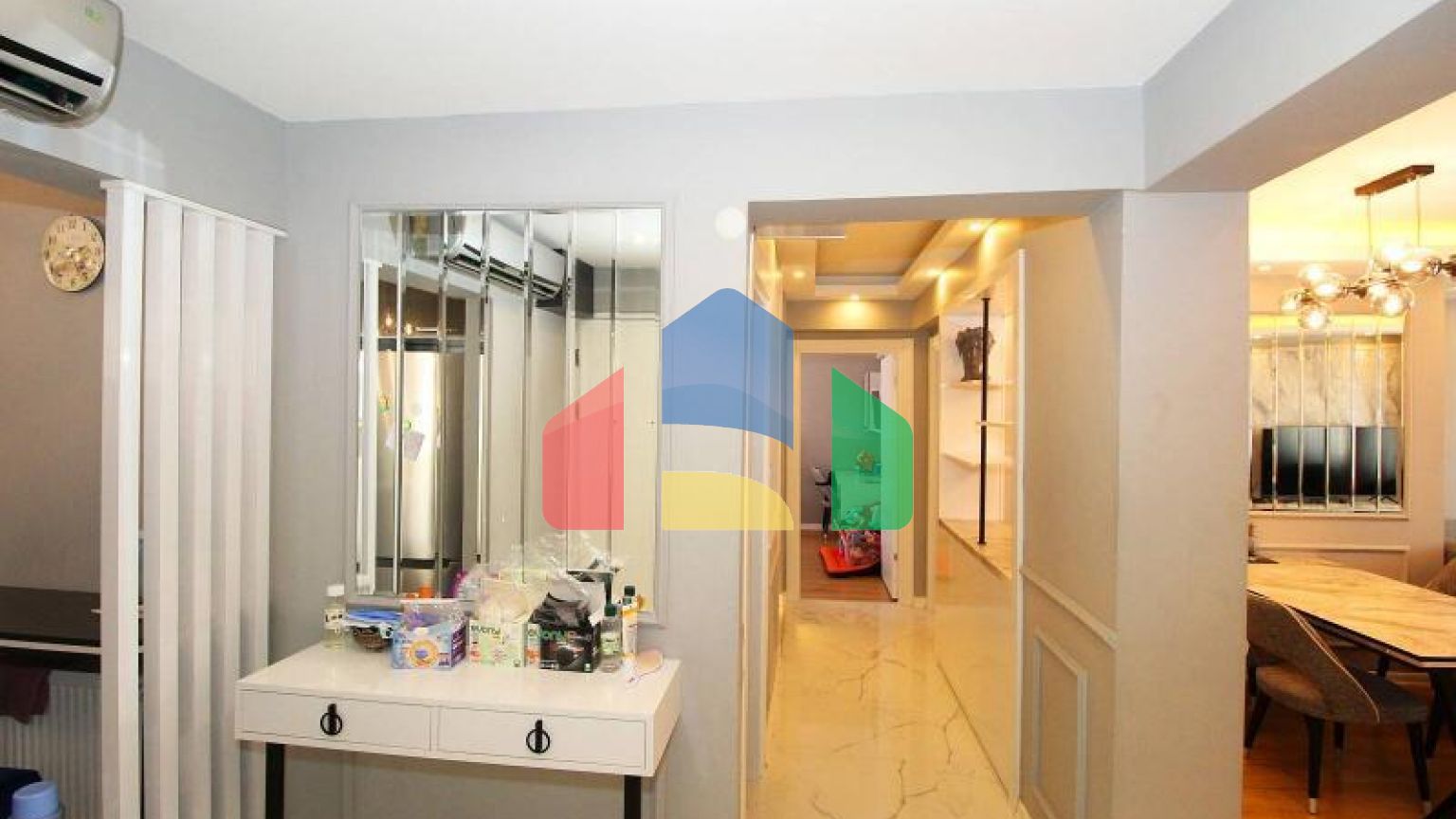 Пентхаус 5+1 с видом на море в Стамбуле