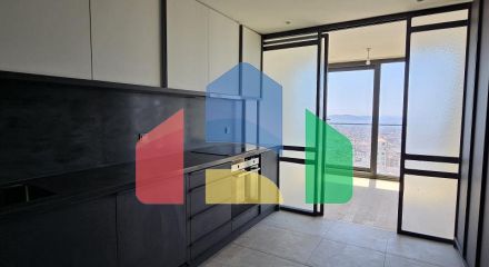 Квартира 3+1 с видом на море в Стамбуле