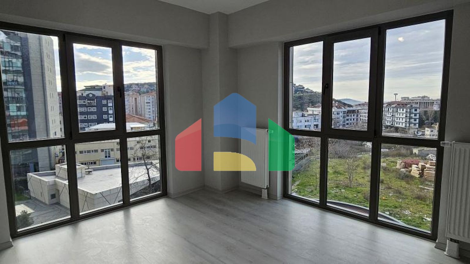 Квартира 0+1 с видом на море в Стамбуле