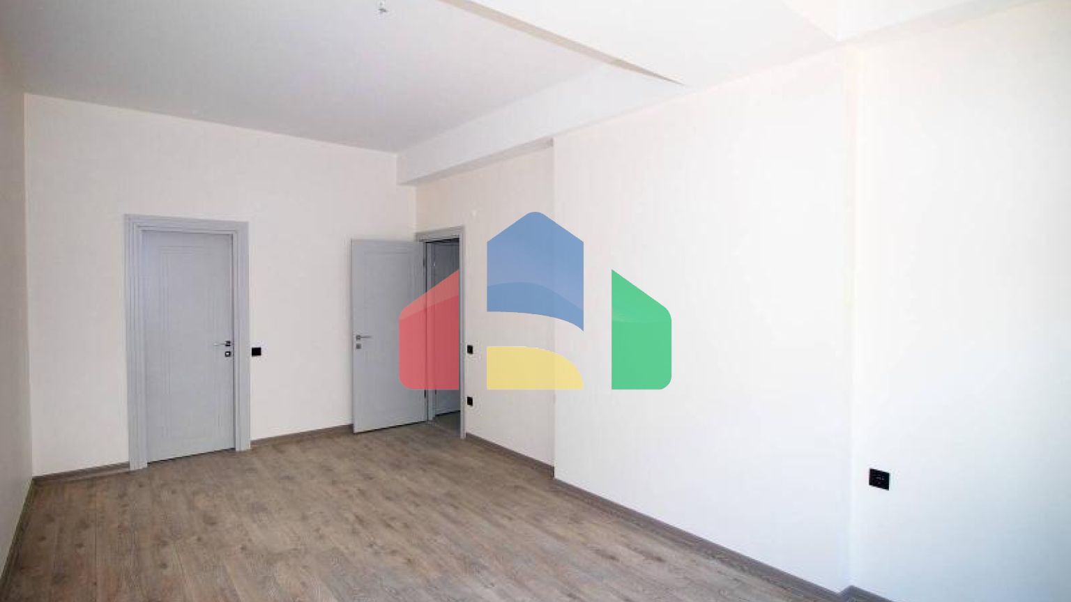 Дюплекс 5+2 с видом на море в Стамбуле