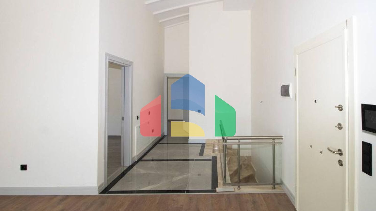 Дюплекс 5+2 с видом на море в Стамбуле