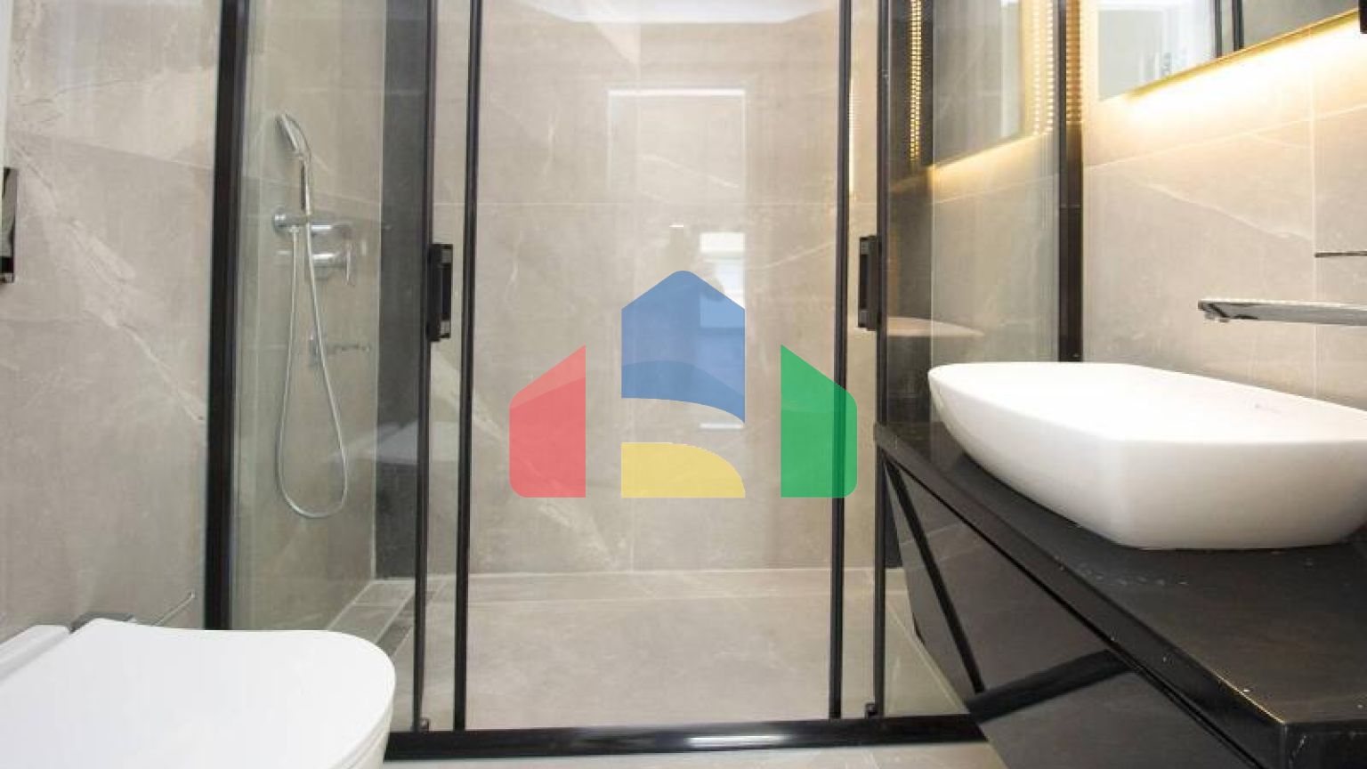 Дюплекс 5+2 с видом на море в Стамбуле