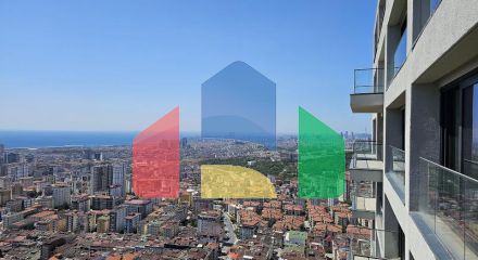 Квартира 2+1 с видом на море в Стамбуле