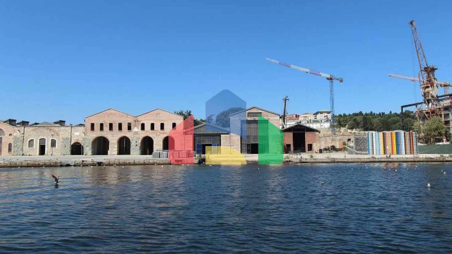 Квартира 2+1 с видом на море в Стамбуле