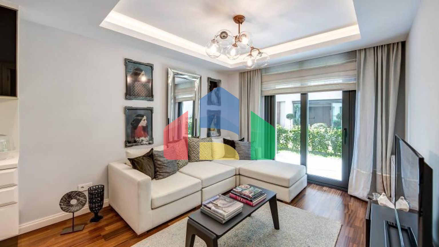 Квартира 1+1 с видом на море в Стамбуле