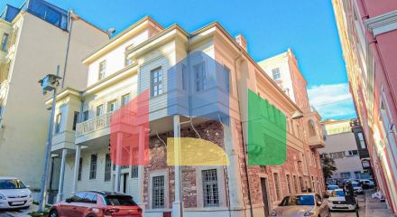 Квартира 2+1 с видом на море в Стамбуле