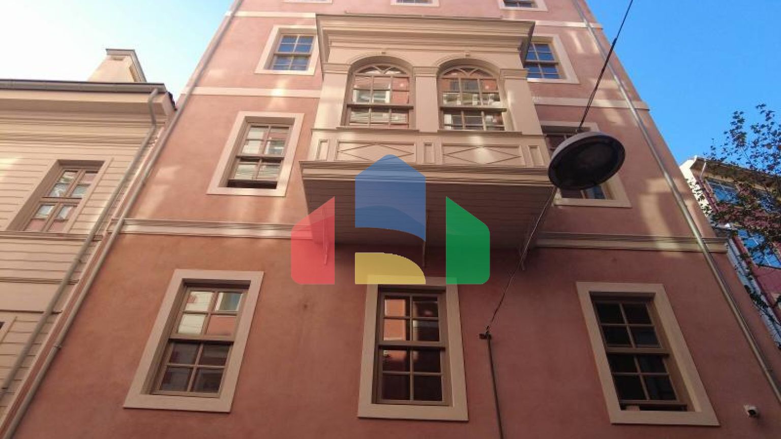 Квартира 2+1 с видом на море в Стамбуле