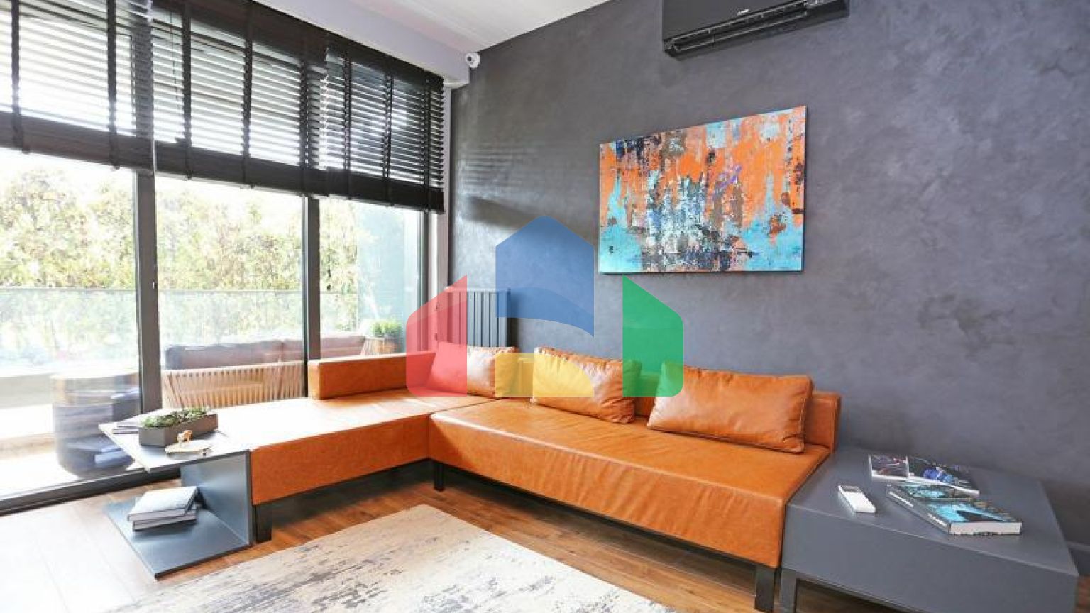 Дюплекс 2+1 с видом на море в Стамбуле