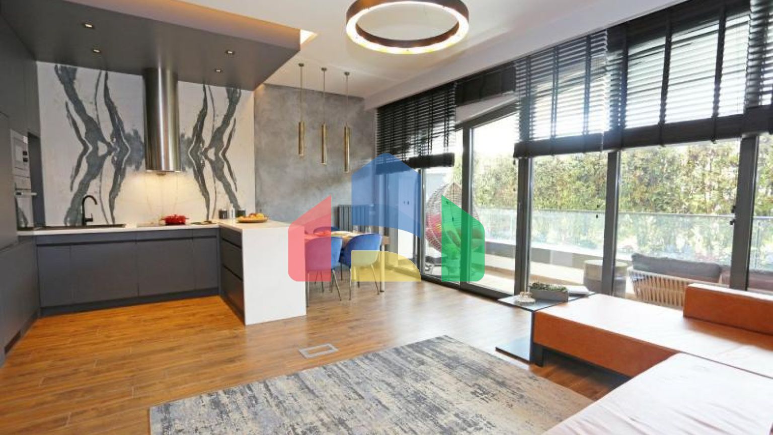 Дюплекс 2+1 с видом на море в Стамбуле