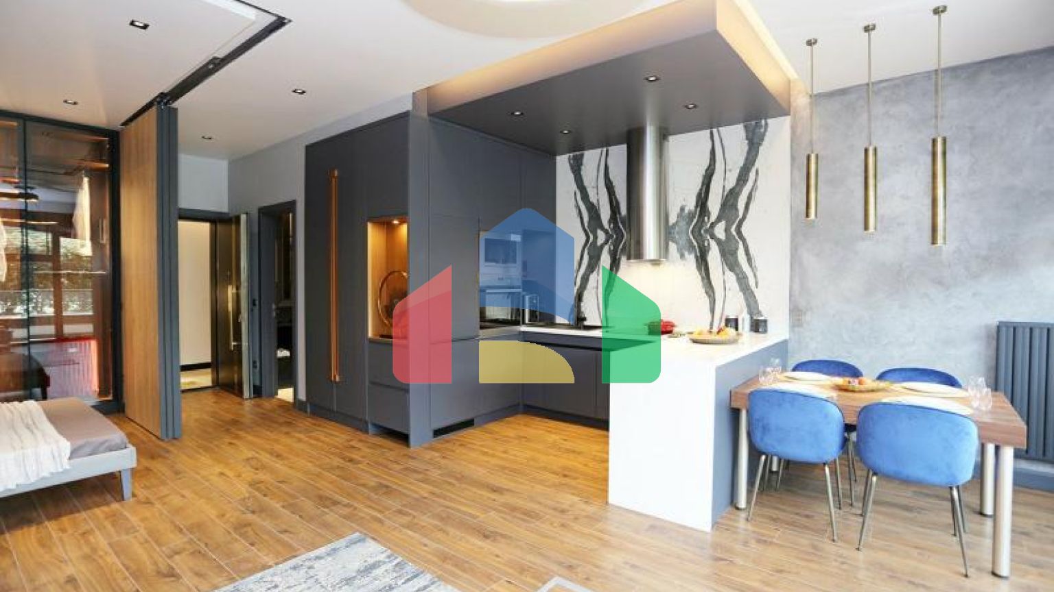 Дюплекс 2+1 с видом на море в Стамбуле