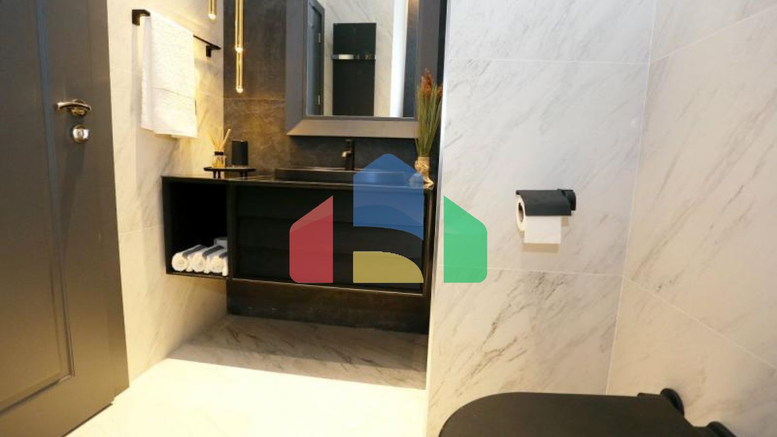 Дюплекс 2+1 с видом на море в Стамбуле