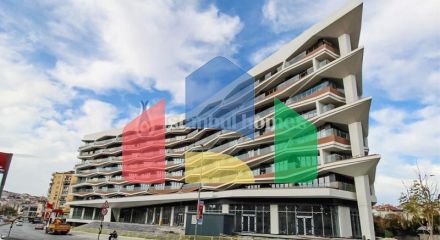 Пентхаус 3+1 с видом на море в Стамбуле