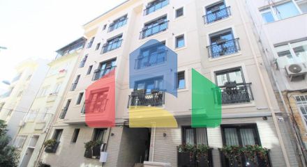 Квартира 1+1 с видом на море в Стамбуле