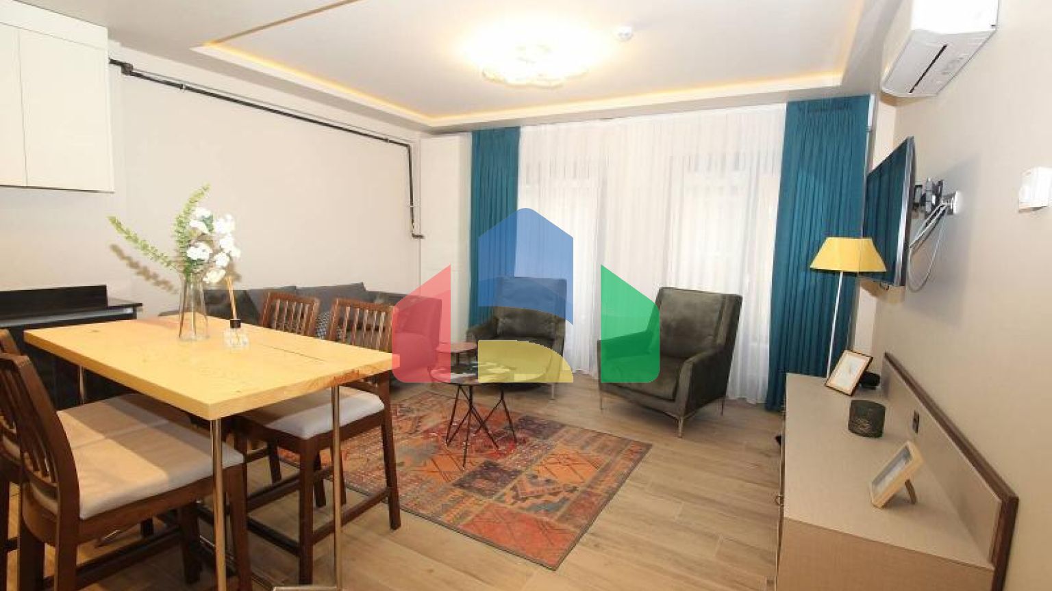 Квартира 1+1 с видом на море в Стамбуле