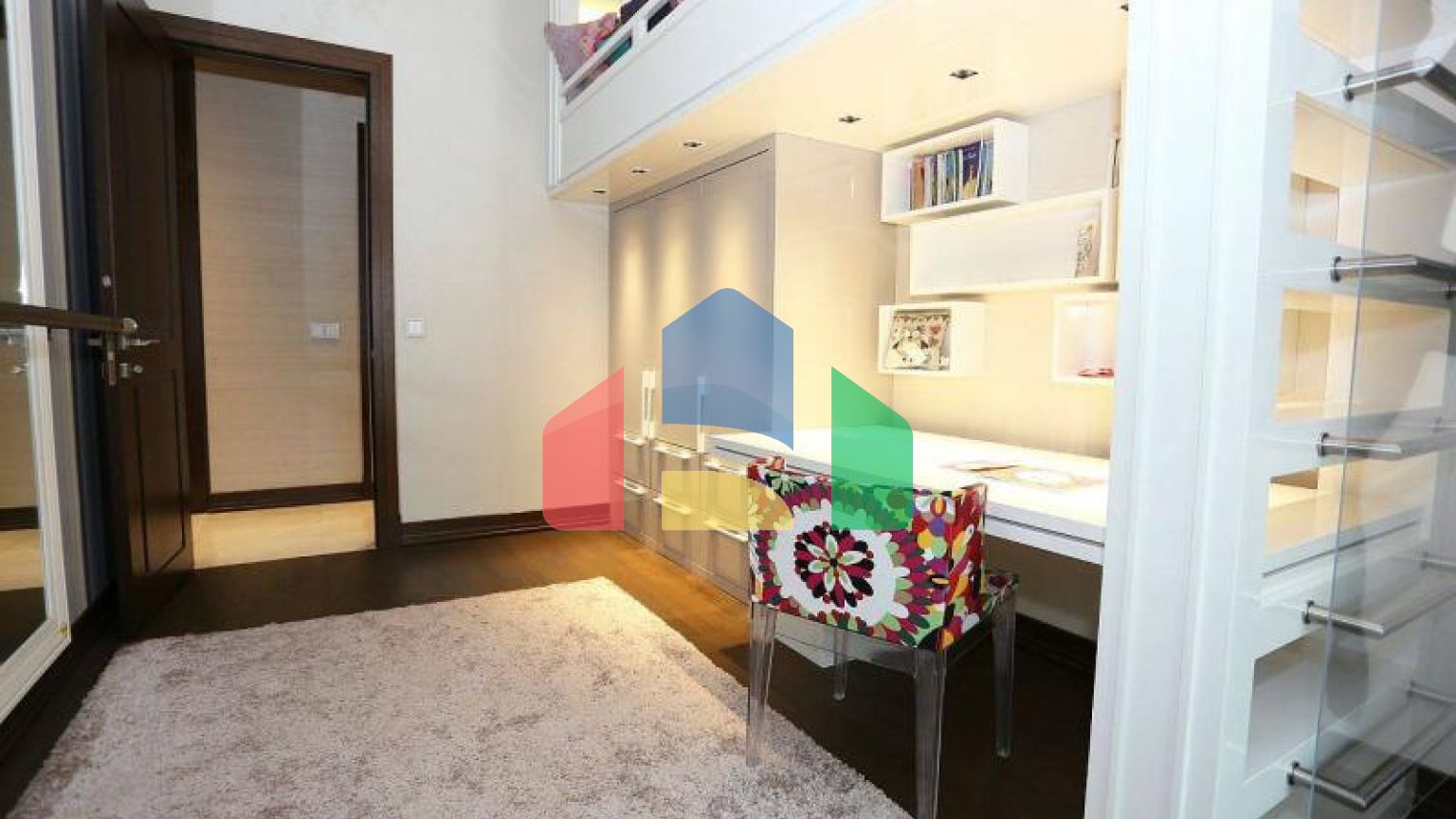 Квартира 2+1 с видом на море в Стамбуле