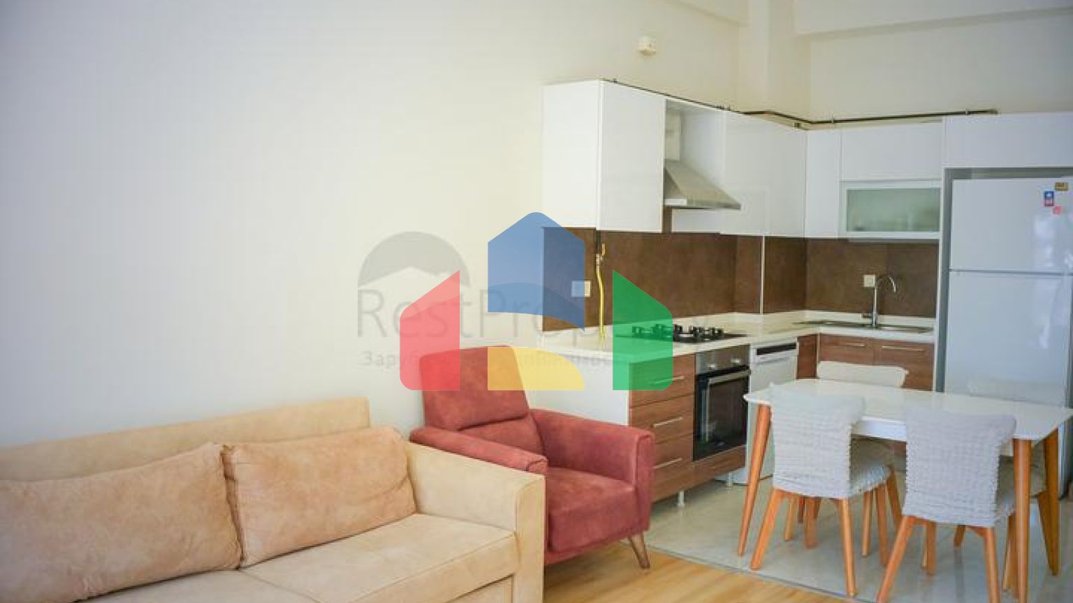 квартира 1+1  в ЖК в районе Бахчешехир