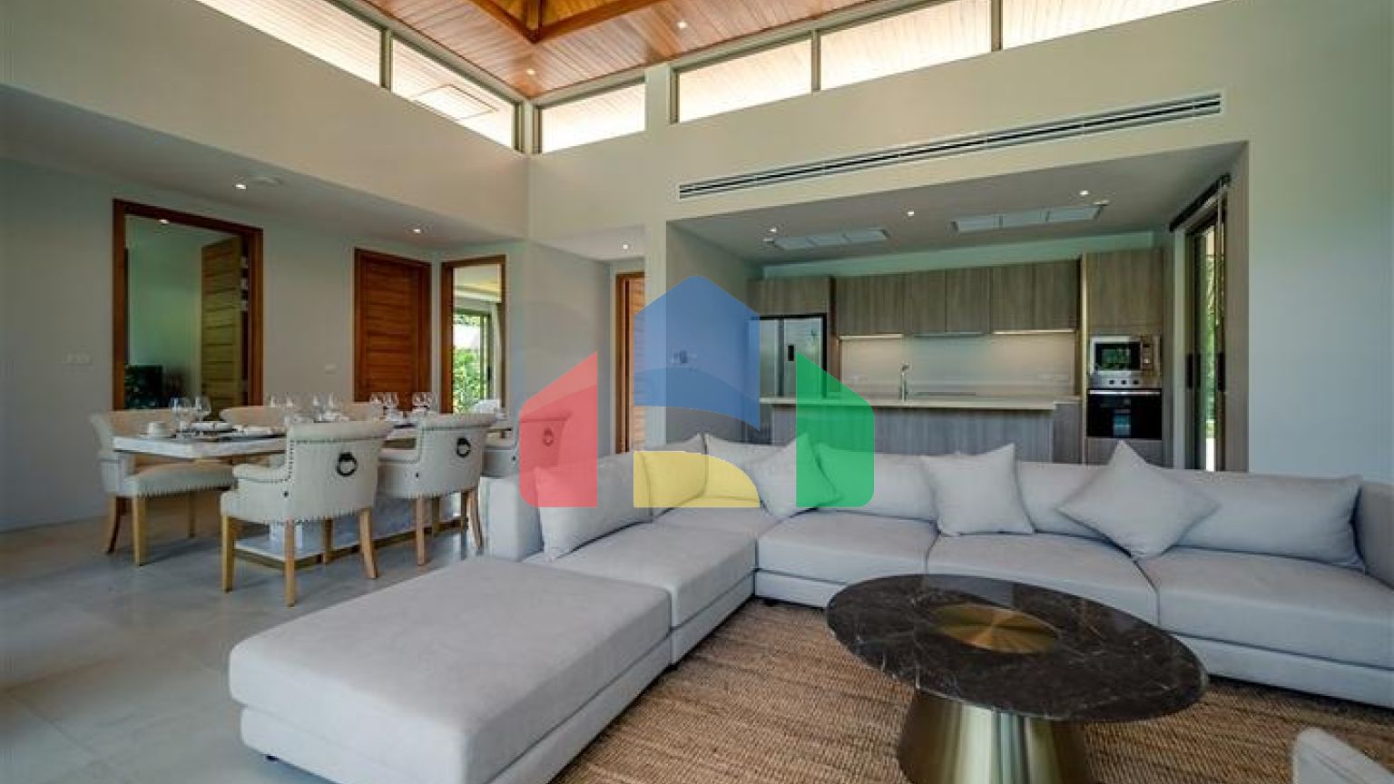 Комплекс вилл недалеко от пляжа Лайян