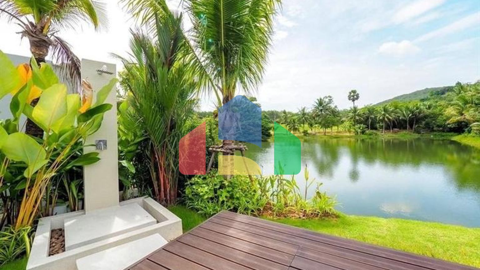 Комплекс вилл недалеко от пляжа Лайян