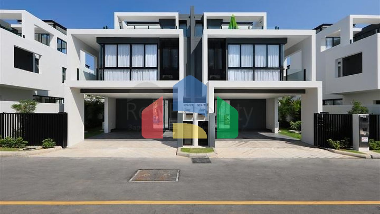 Вілла-дуплекс з трьома спальнями в новому комплексі