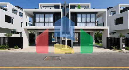 Вілла-дуплекс з трьома спальнями в новому комплексі