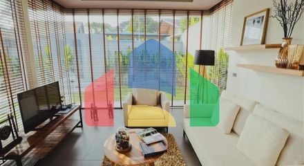 Вілли з трьома спальнями і особистим басейном в 10 хв до моря