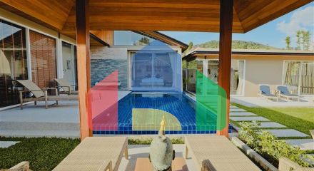 Вілли з трьома спальнями і особистим басейном в 10 хв до моря