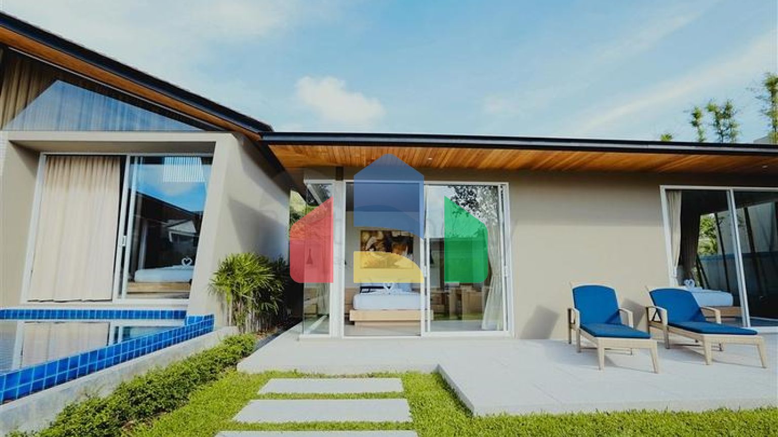 Вілли з трьома спальнями і особистим басейном в 10 хв до моря