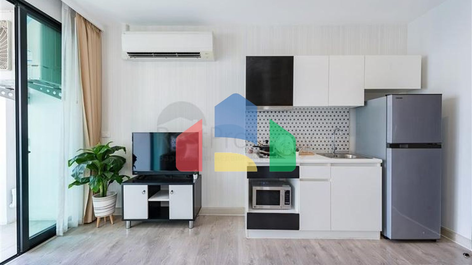 Житловий комплекс в 200 метрах від пляжу Наянг