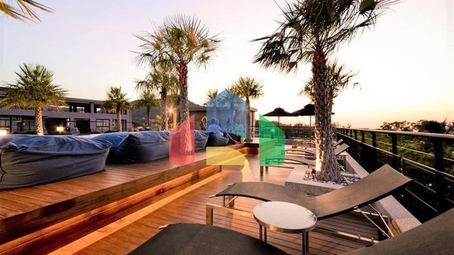 Кондоминиум с отельной инфраструктурой у пляжа Камала