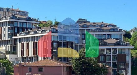 Квартира 4+1 с видом на море в Стамбуле