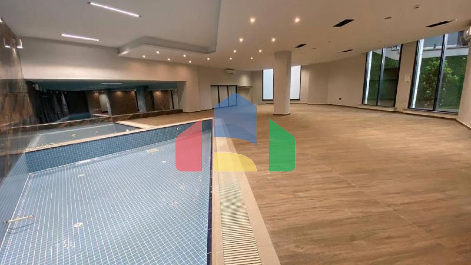 Квартира 4+1 с видом на море в Стамбуле