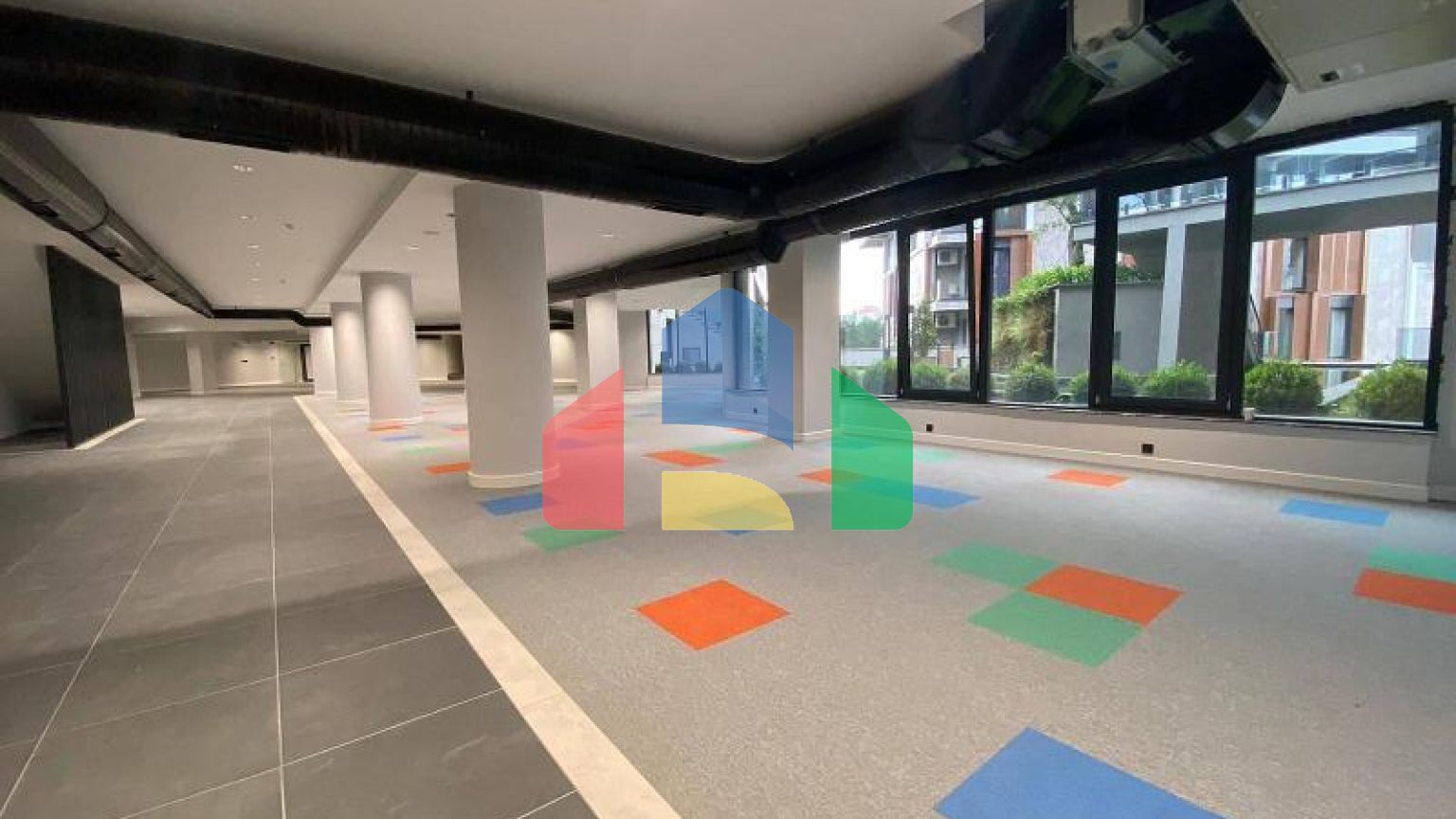 Квартира 4+1 с видом на море в Стамбуле