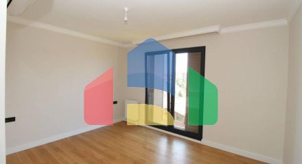 Квартира 4+1 с видом на море в Стамбуле