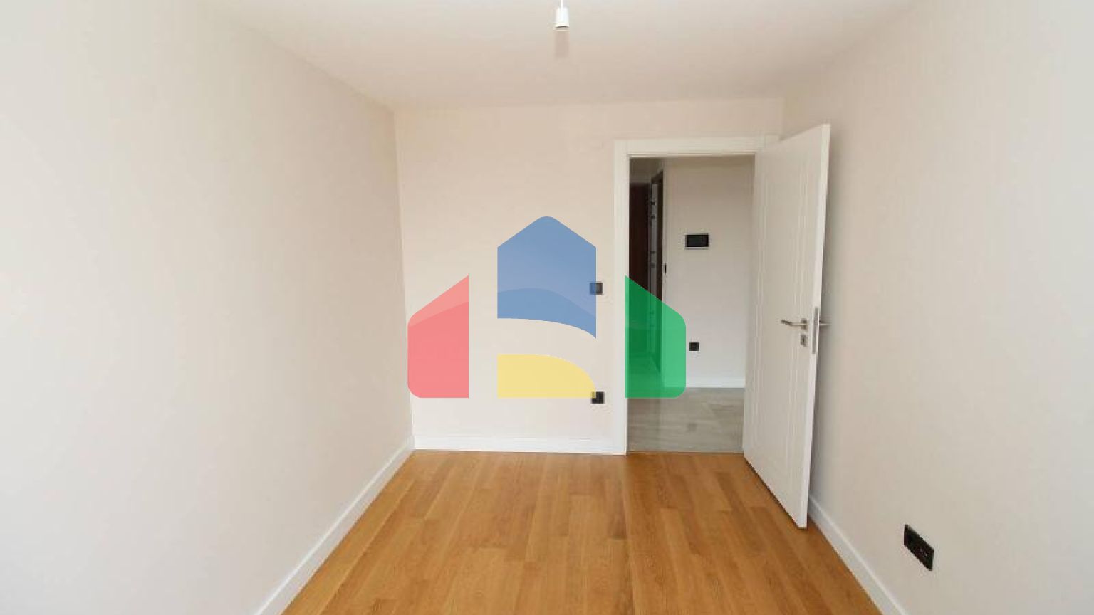 Квартира 4+1 с видом на море в Стамбуле