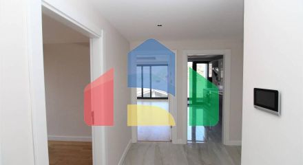 Квартира 4+1 с видом на море в Стамбуле