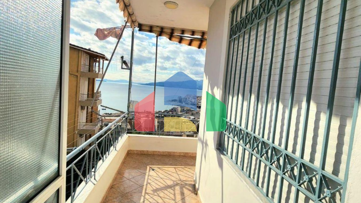 3+1 с видом на море, Саранда, 160 м.кв + гараж 