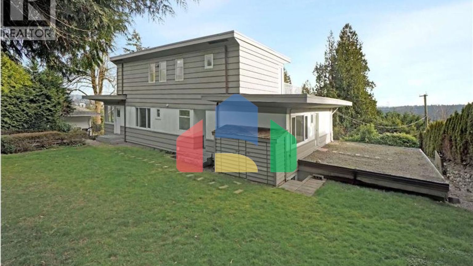 Residential - Single Family Home - West Vancouver, Canada - Canada