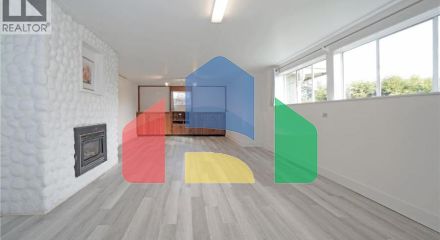 Residential - Single Family Home - West Vancouver, Canada - Canada