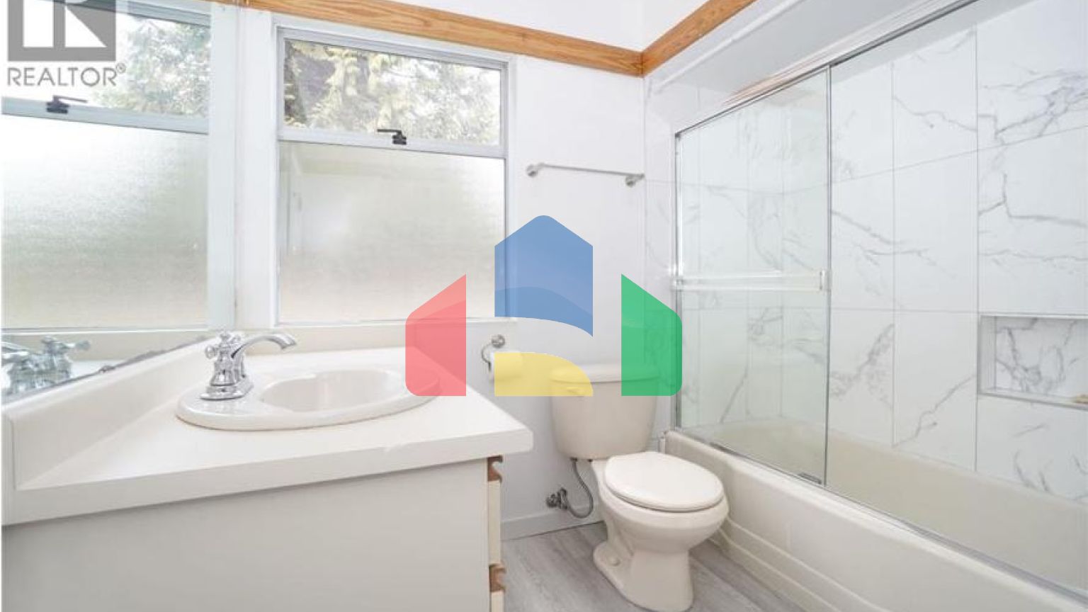 Residential - Single Family Home - West Vancouver, Canada - Canada