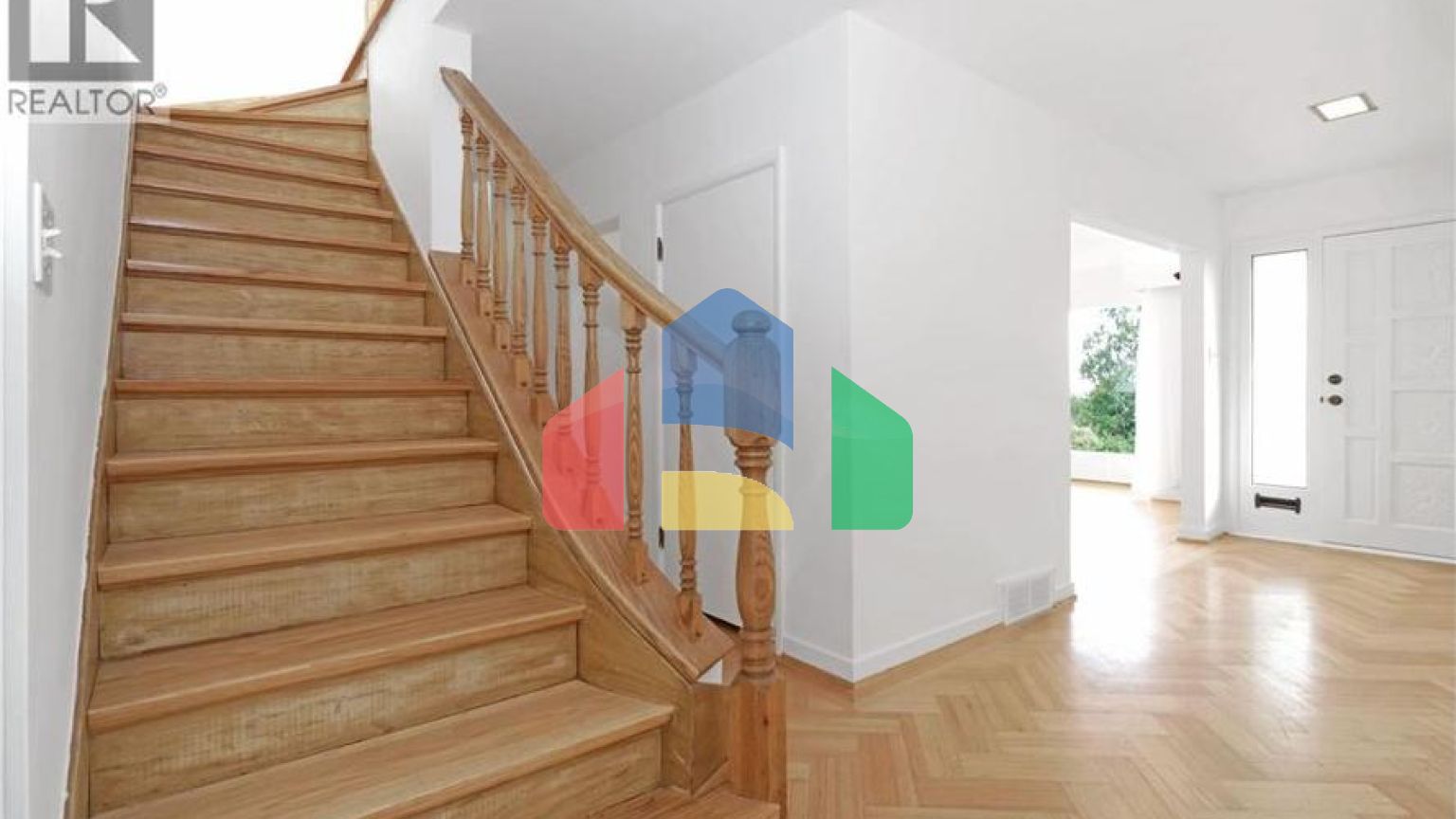 Residential - Single Family Home - West Vancouver, Canada - Canada