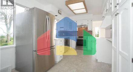 Residential - Single Family Home - West Vancouver, Canada - Canada