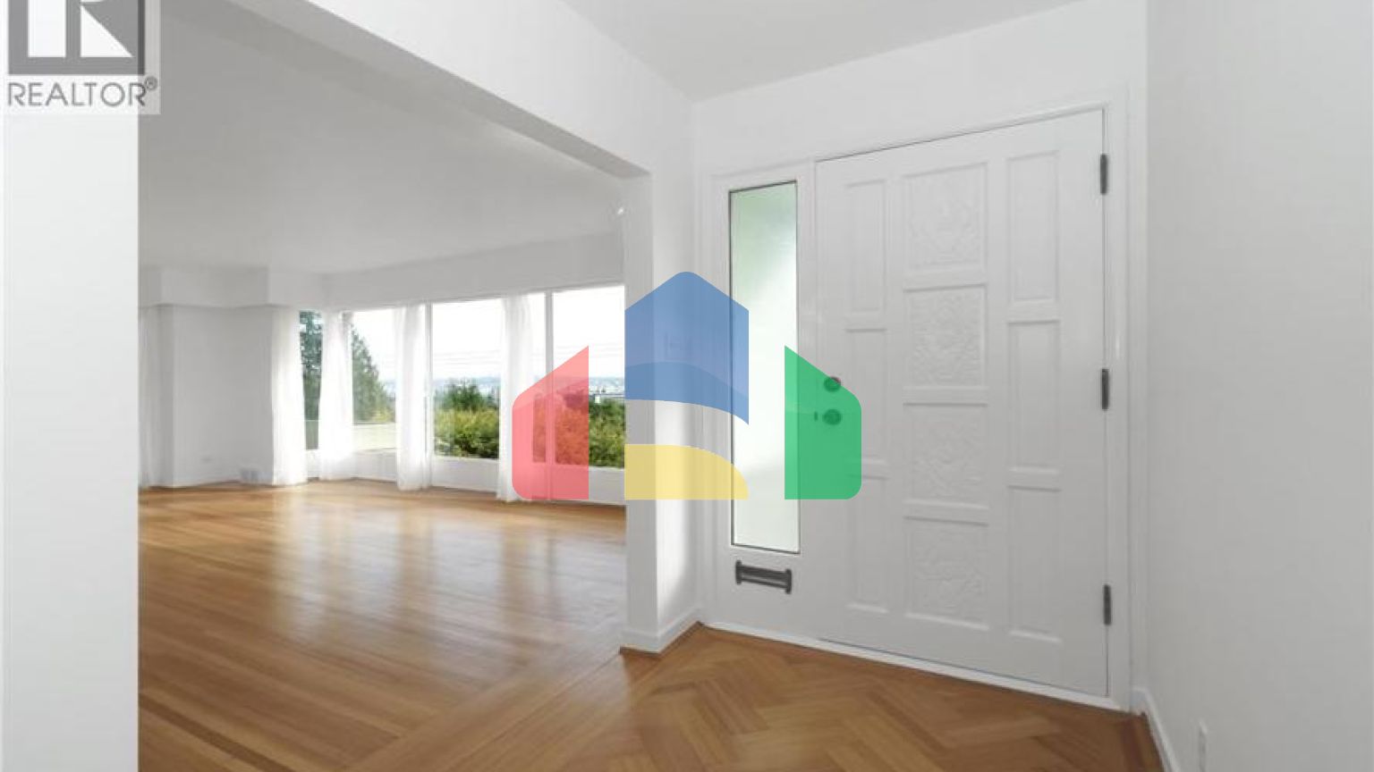 Residential - Single Family Home - West Vancouver, Canada - Canada