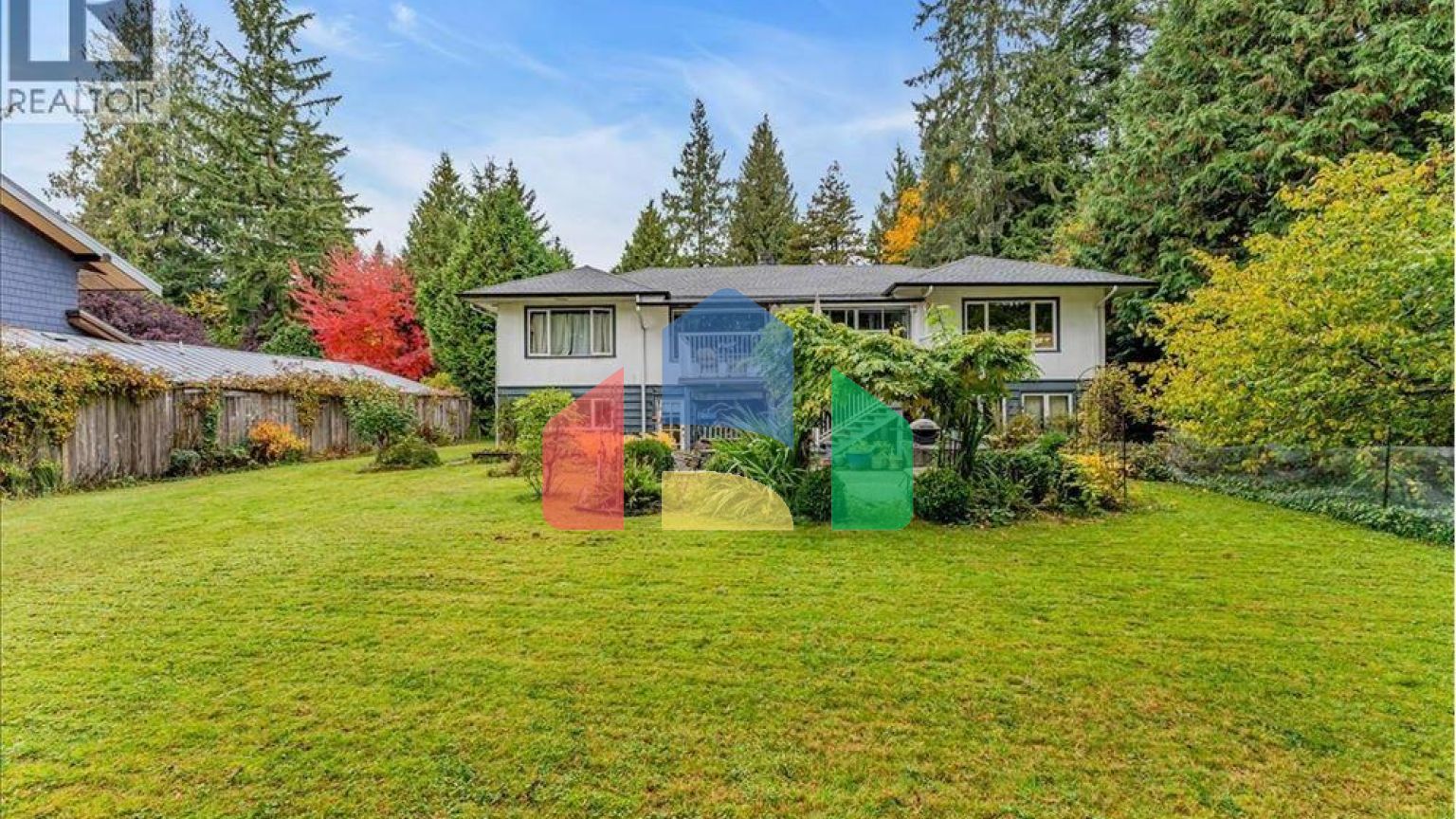 Residential - Single Family Home - West Vancouver, Canada - Canada