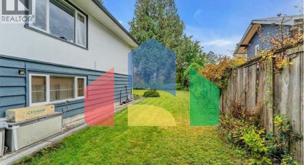 Residential - Single Family Home - West Vancouver, Canada - Canada